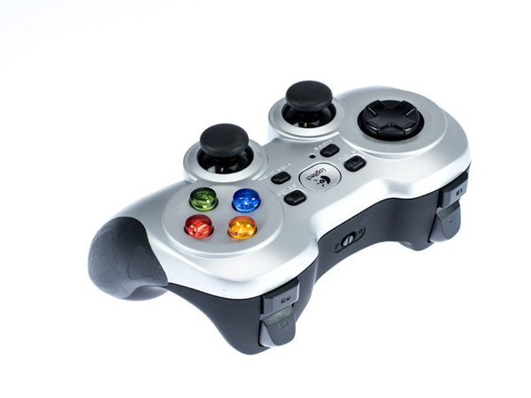 Pad Logitech F710 Bezprzewodowy Gamepad | Używany