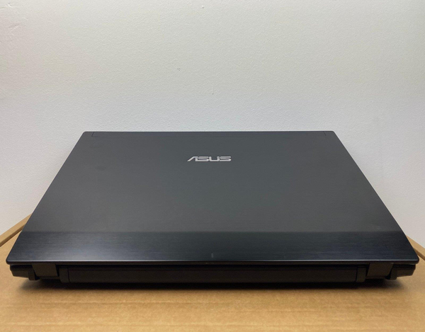 Laptop Asus B53S i7 - 2 generacji / 4 GB / 250 GB HDD / 15,6 HD / 6470M / Klasa A