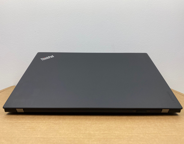 Laptop Lenovo X1 Carbon G5 i7 - 7 generacji / 8GB / 256GB SSD / 14 FullHD / Klasa A-