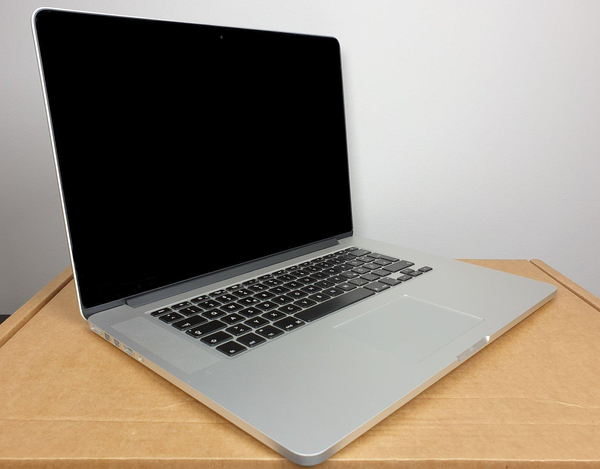 Laptop Apple Macbook Pro A1398 i7 - 4770HQ / 16GB / 1T GB SSD / Retina WQHD / Mid 2015 / Klasa B