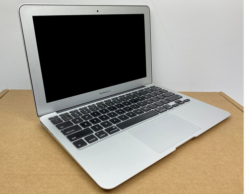 Laptop Apple Macbook Air A1370 i7 - 2 generacji / 4GB / 256GB SSD / 11,6 HD / Mid 2011 / Klasa A