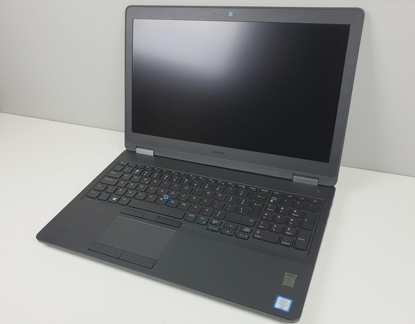 Laptop Dell Latitude E5570 i5-6200U / 8GB DDR4 / 120GB SSD / 15,6 FullHD / Klasa A-