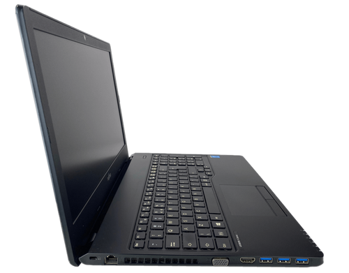 Laptop Fujitsu Lifebook A555 i5 - 5 generacji / 4 GB / 320 GB HDD / 15,6 HD / Klasa A-