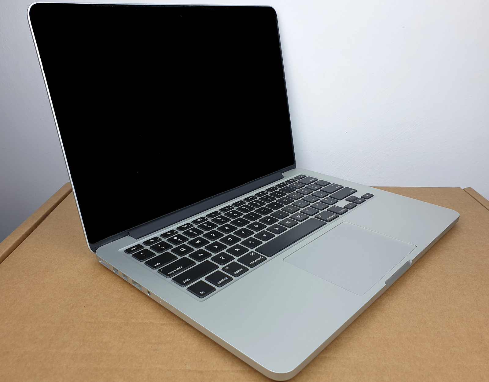Laptop Apple Macbook Pro A1502 i5 - 4 generacji / 8GB / 512GB SSD