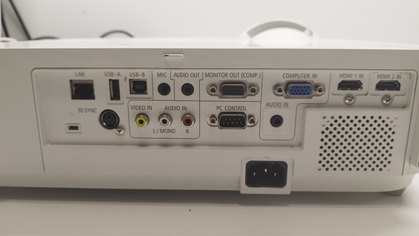 Krótkoogniskowy Projektor NEC M352WS DLP (bez pilota)