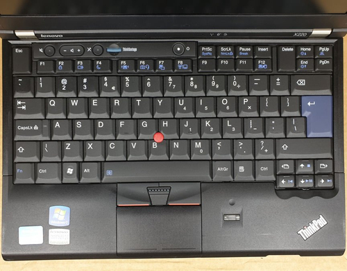 Laptop Lenovo ThinkPad X220 i7 - 2 generacji / 4 GB / 250 GB HDD / 12,5 HD / Klasa A